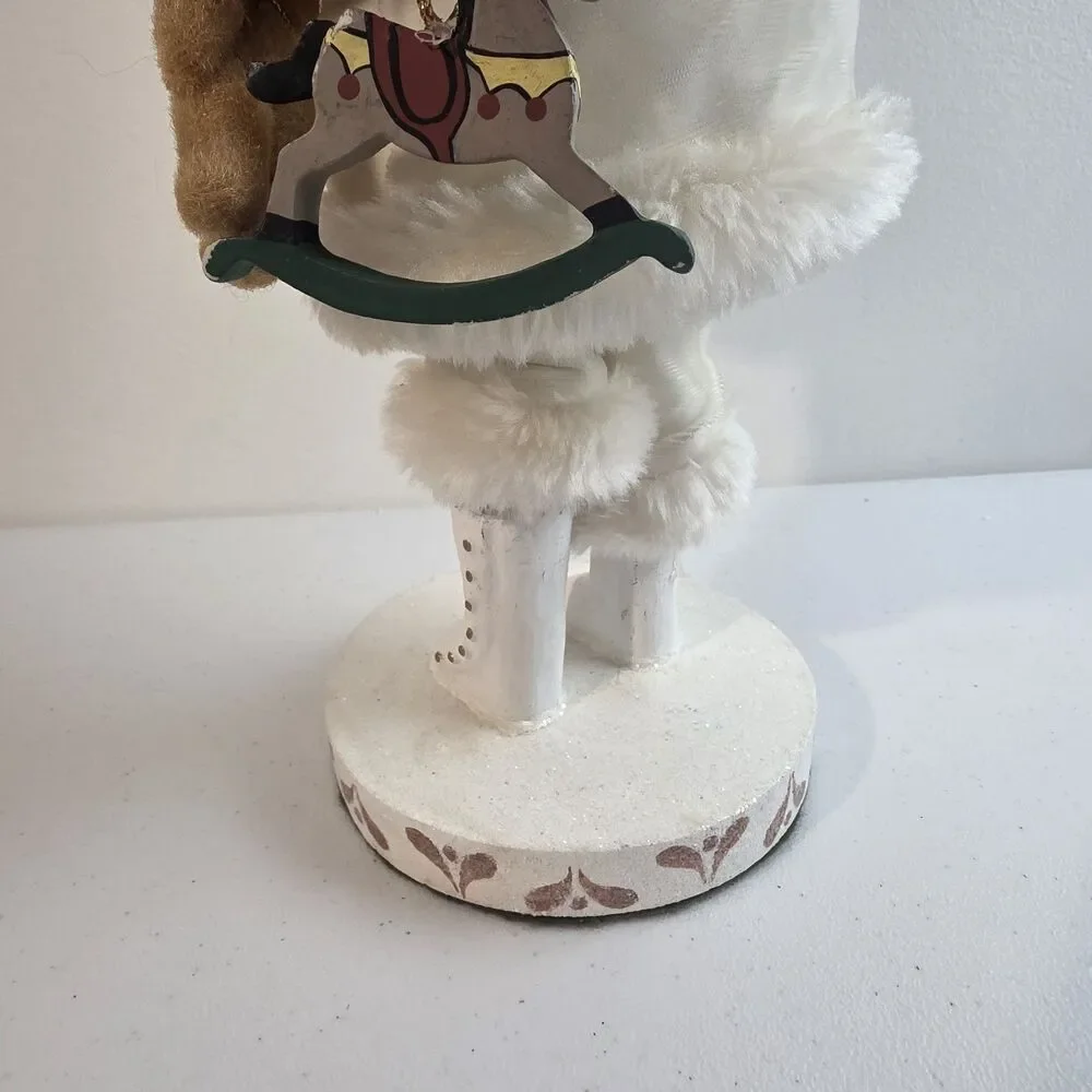 House of Hatten Judie Tasch White Christmas Angel 16.5